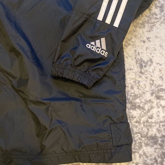 VTG Adidas Windbreaker Jacket size XL 3 stripes on sleeve big spell out on  back - Picture 2 of 12